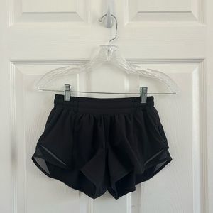 Lululemon Hotty Hot Lined Short